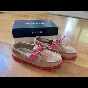 NIB Sperry Top-sider girls boat shoes 13 1/2